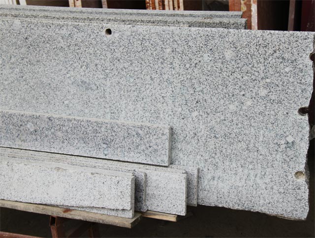 Preparations of granite plates of a deposit the  Vozrozhdenie.  =>Following