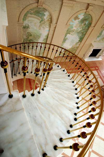 Ladder marble Rosso Belissimo, Turkey.  =>Following
