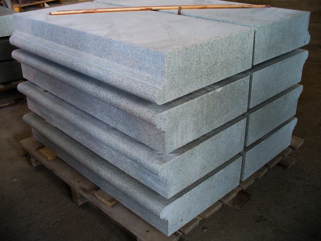 Manufacturing of thick steps from a granite  =>Following
