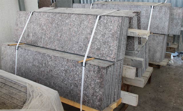 Ready steps of a granite Dymovsky in the thickness of 30 mm.  =>Following