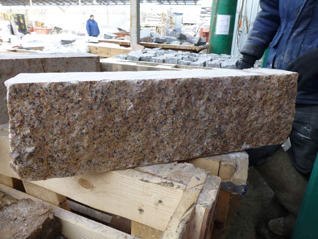 Granite slabs invoice rock of a press