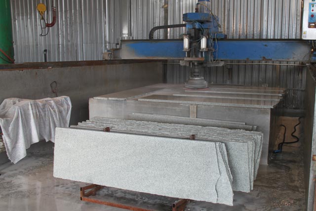 Polishing of a strip from a granite Mansurovsky  =>Following