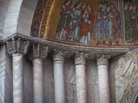 Капители собора Сан-Марко в Венеции (1094). Италия