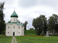 Спасо-Преображенский собор в      Переславле-Залесском. (1152-1157)